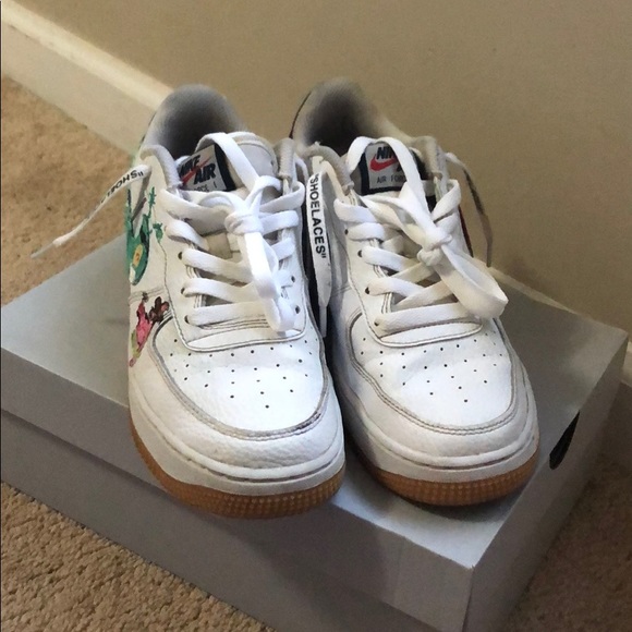 Custom SpongeBob Nike Air Force 1s - Picture 7 of 8